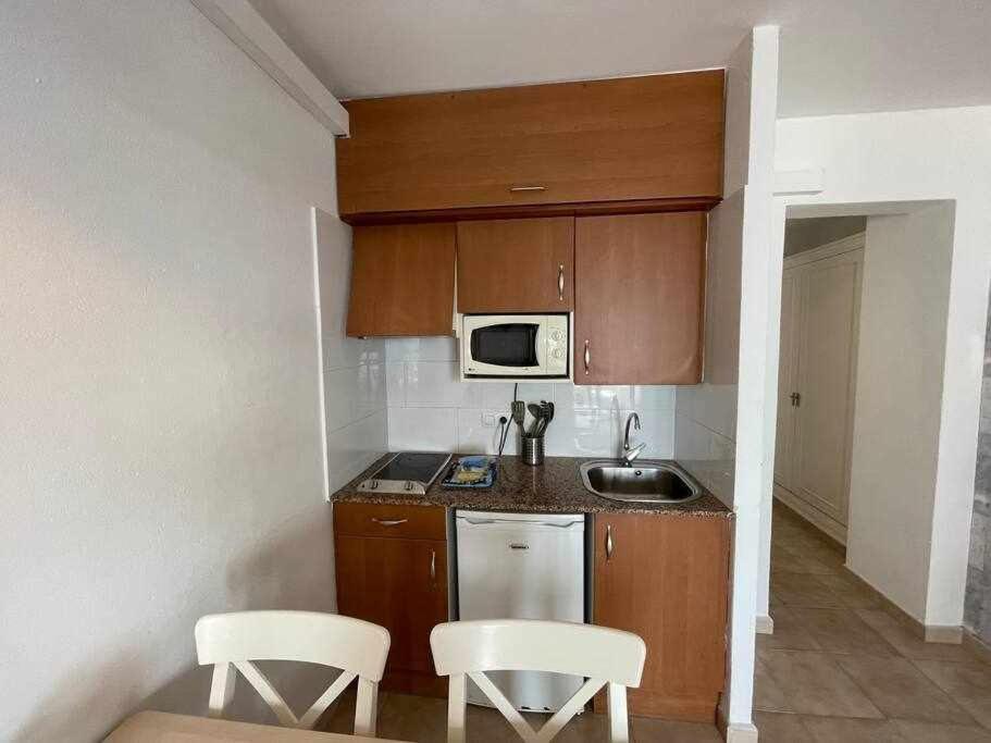 Mitjana Apartamento Con Piscina Ciutadella  Exterior photo